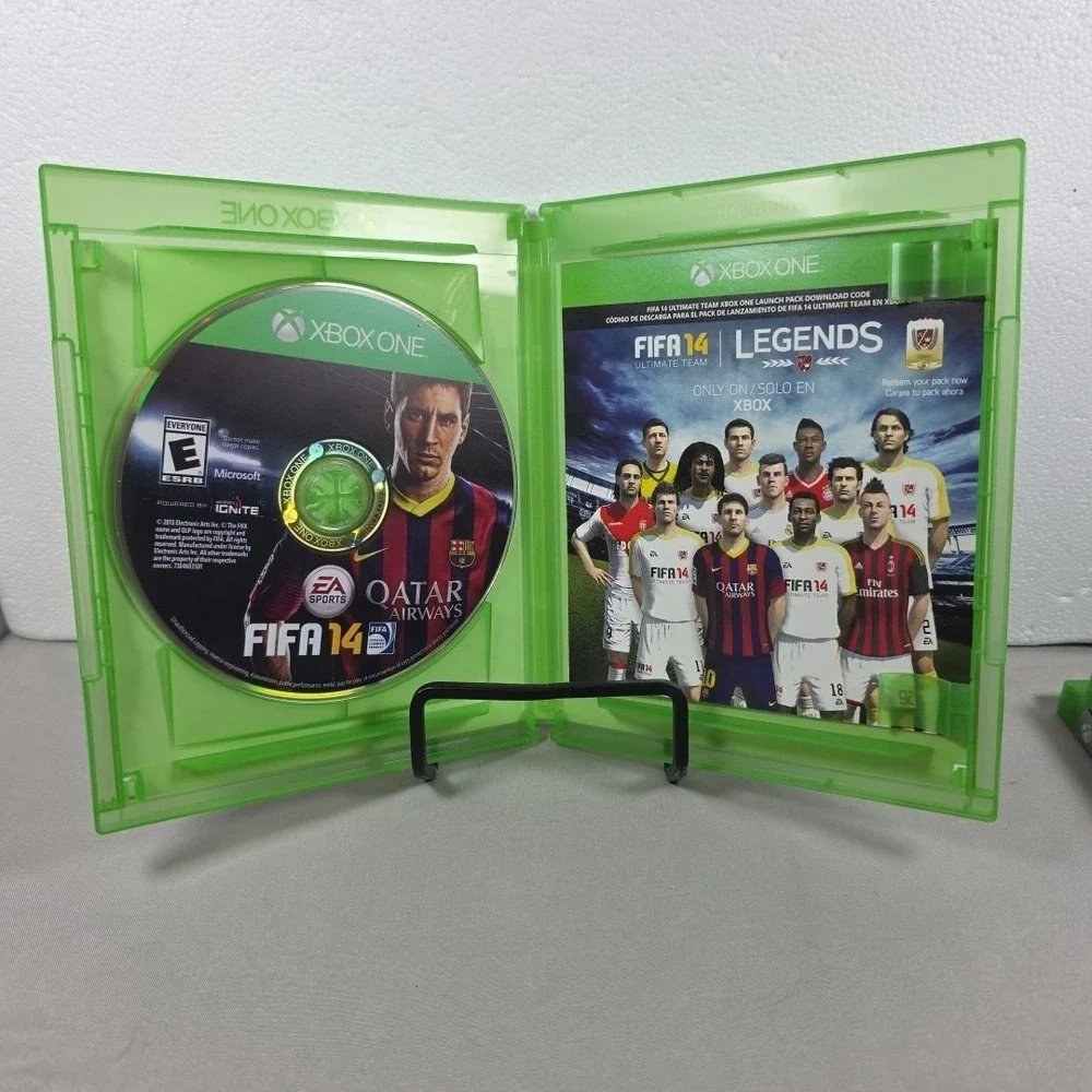Lot‎ of 4 Xbox One Sports Games NBA 15, RBI 16, Fifa 14 &20. Bundle